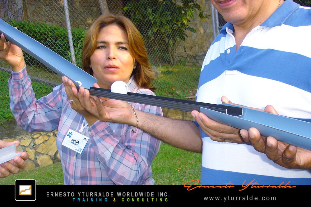 Team Building LATAM con talleres de trabajo en equipo enfocados en la resolución de desafíos