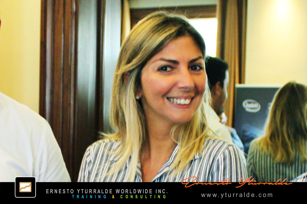 Team Building LATAM con retos experienciales de cuerdas bajas aplicados en El Caribe y Estados Unidos